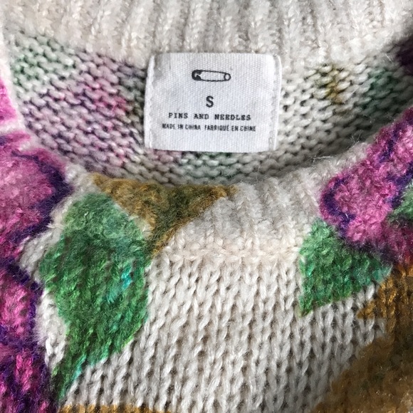 Pins & Needles Cream Rose Sweater - Picture 3 of 7